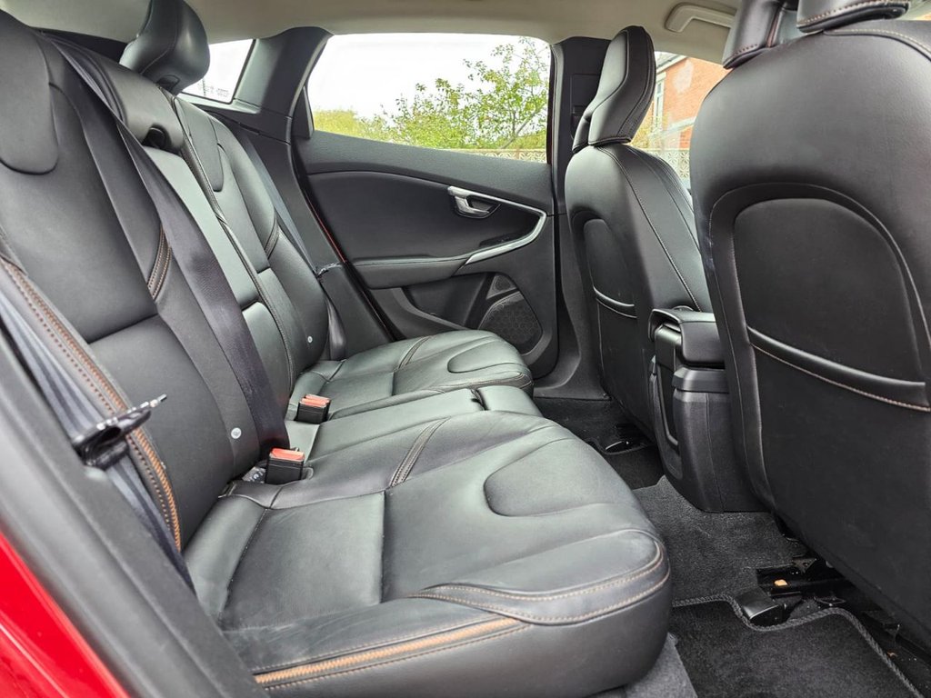 Used Volvo V40 Cross Country 2014 for sale - 76235980: Photo 29