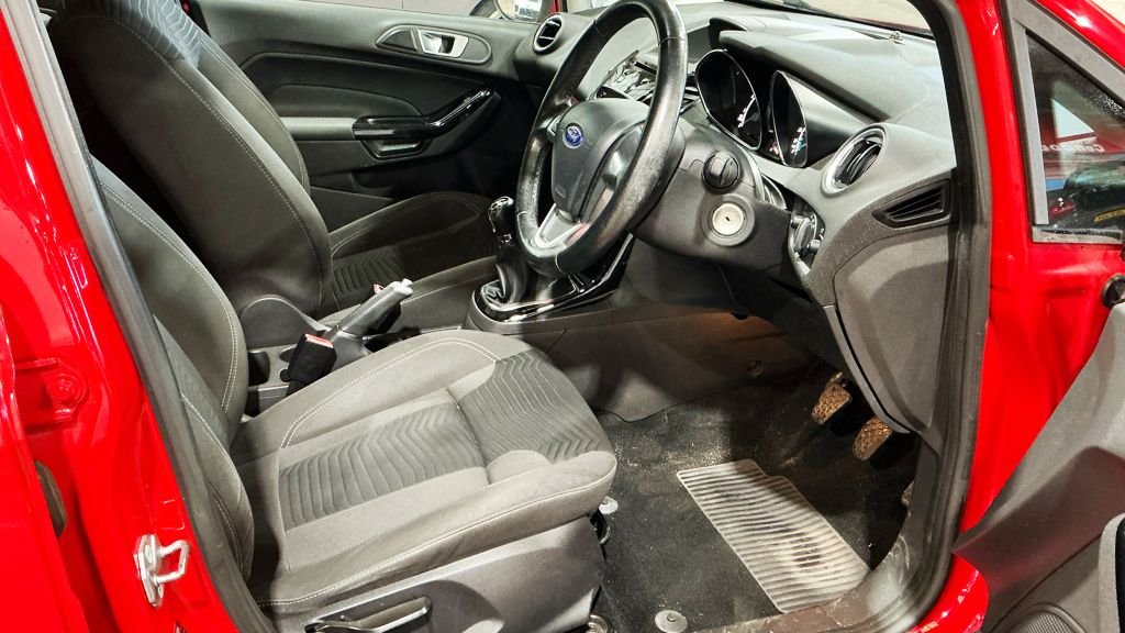 Used Ford Fiesta 2015 for sale - 77096452: Photo 9