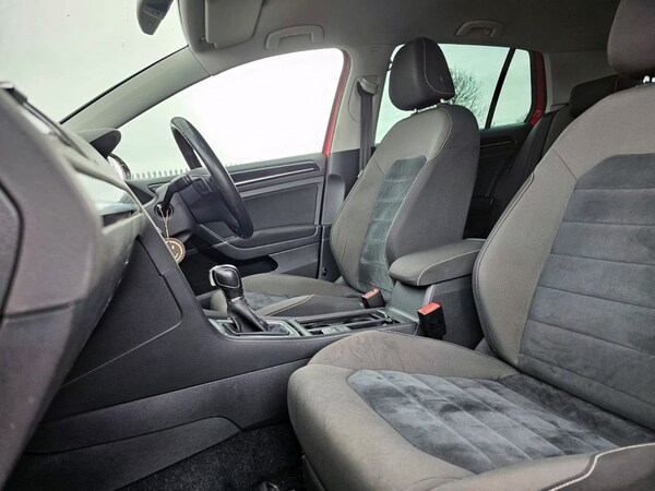 Used Volkswagen Golf 2014 for sale - 76280245: Photo 16
