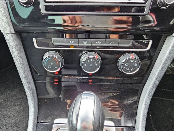 Used Volkswagen Golf 2014 for sale - 76280245: Photo 22