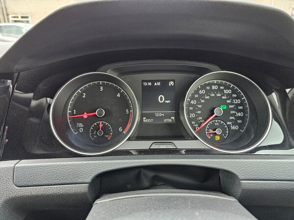 Used Volkswagen Golf 2014 for sale - 76280245: Photo 25