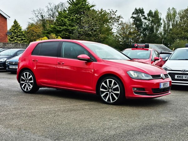 Used Volkswagen Golf 2014 for sale - 76280245: Photo 2