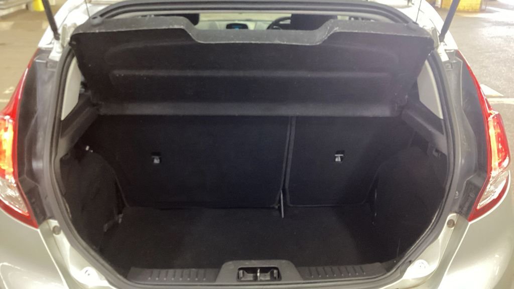 Used Ford Fiesta 2015 for sale - 77620970: Photo 11