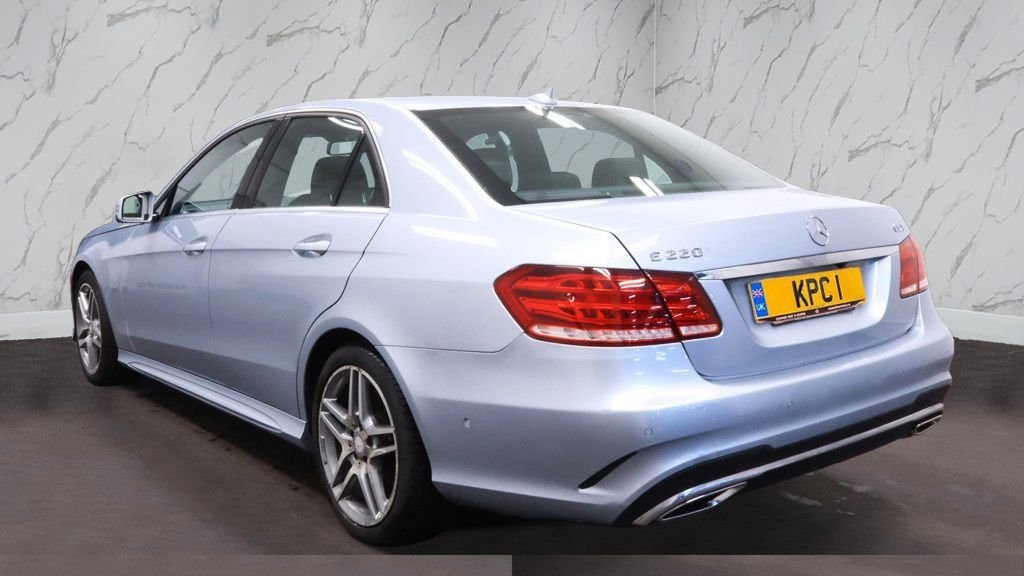 Used Mercedes-Benz E Class 2013 for sale - 76535970: Photo 3