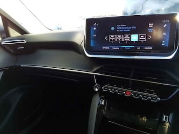 Used Peugeot 2008 2020 for sale - 78413566: Photo