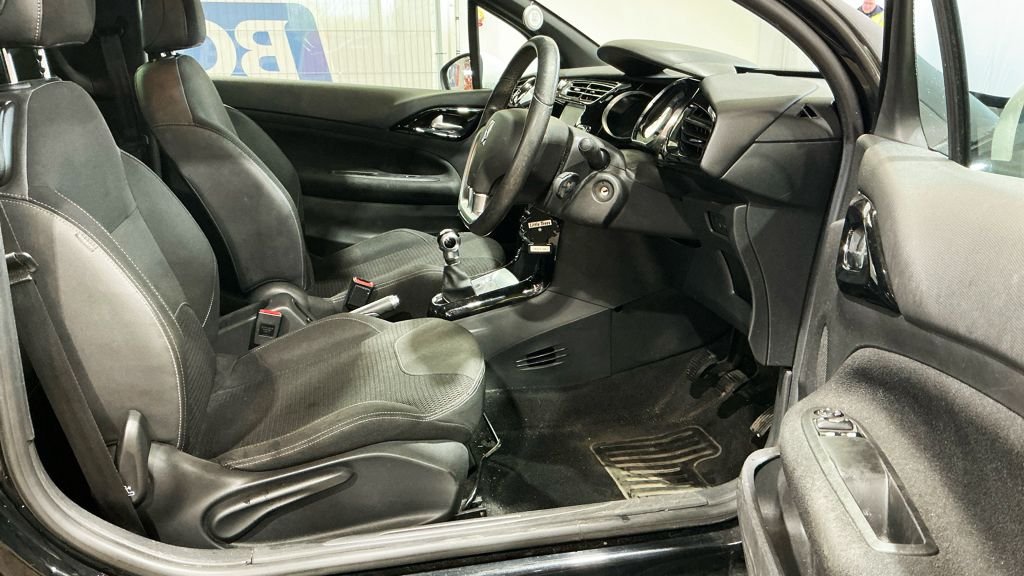 Used DS Automobiles DS 3 2015 for sale - 78136962: Photo 9