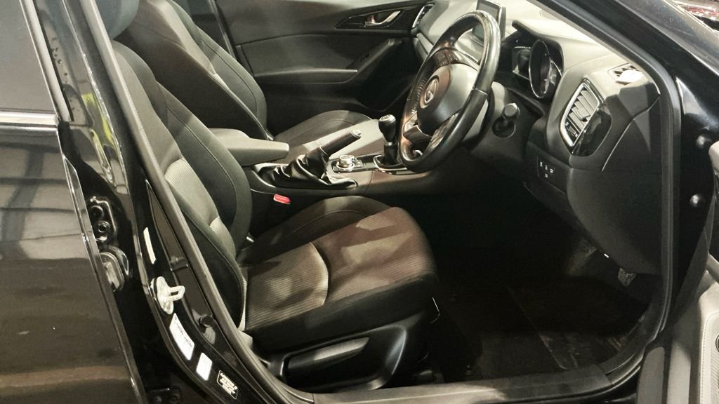 Used Mazda Mazda3 2015 for sale - 78140697: Photo 9