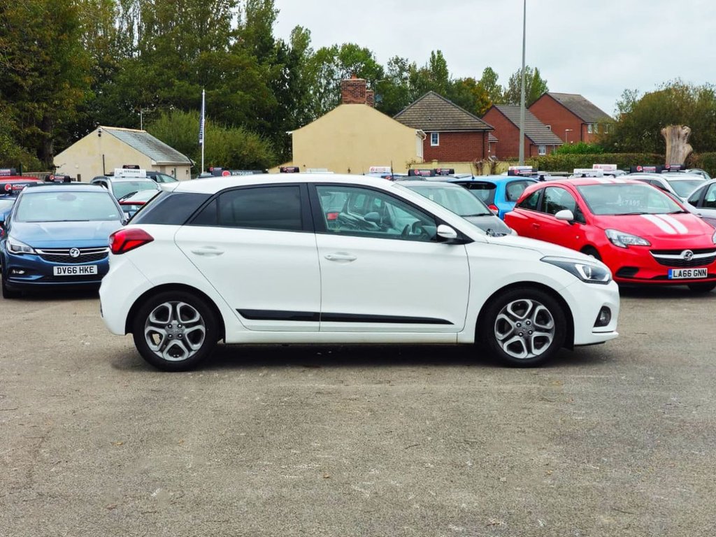 Used Hyundai i20 2018 for sale - 76595939: Photo 14