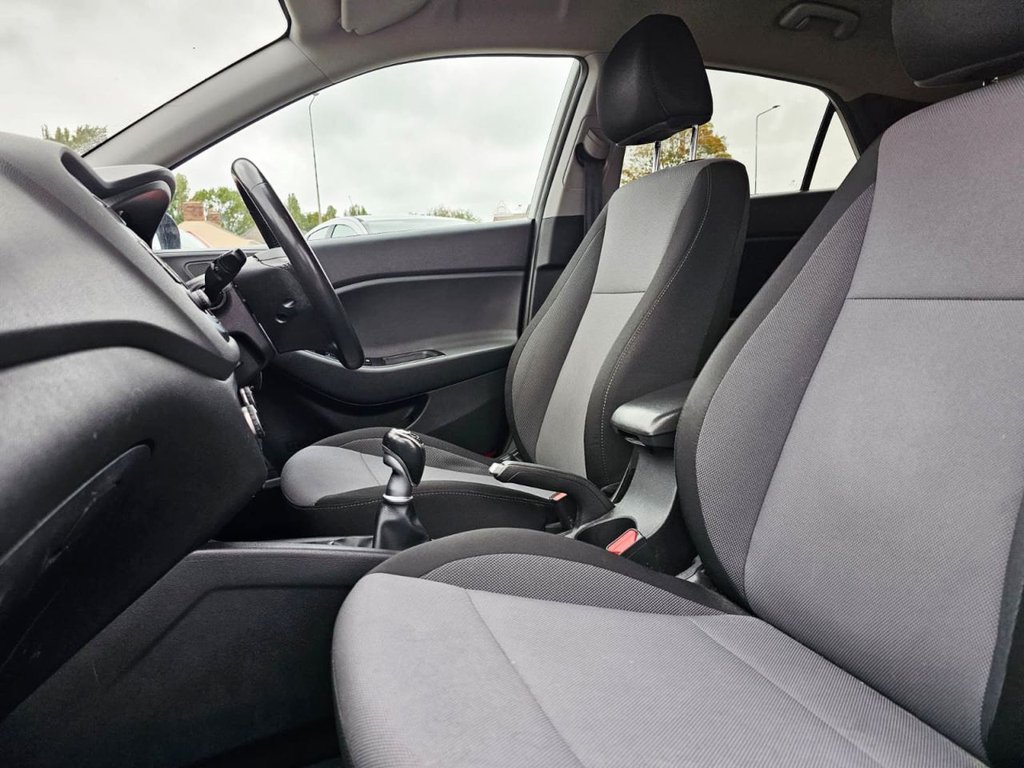 Used Hyundai i20 2018 for sale - 76595939: Photo 15