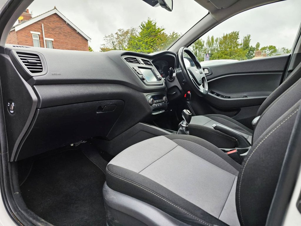 Used Hyundai i20 2018 for sale - 76595939: Photo 16