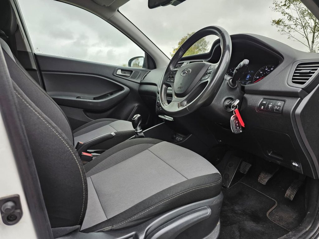 Used Hyundai i20 2018 for sale - 76595939: Photo 27