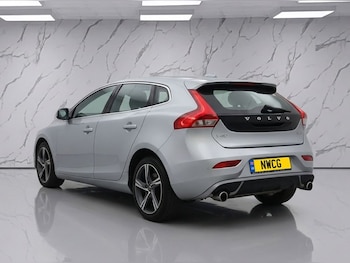 Used Volvo V40 2016 for sale - 79178516: Photo