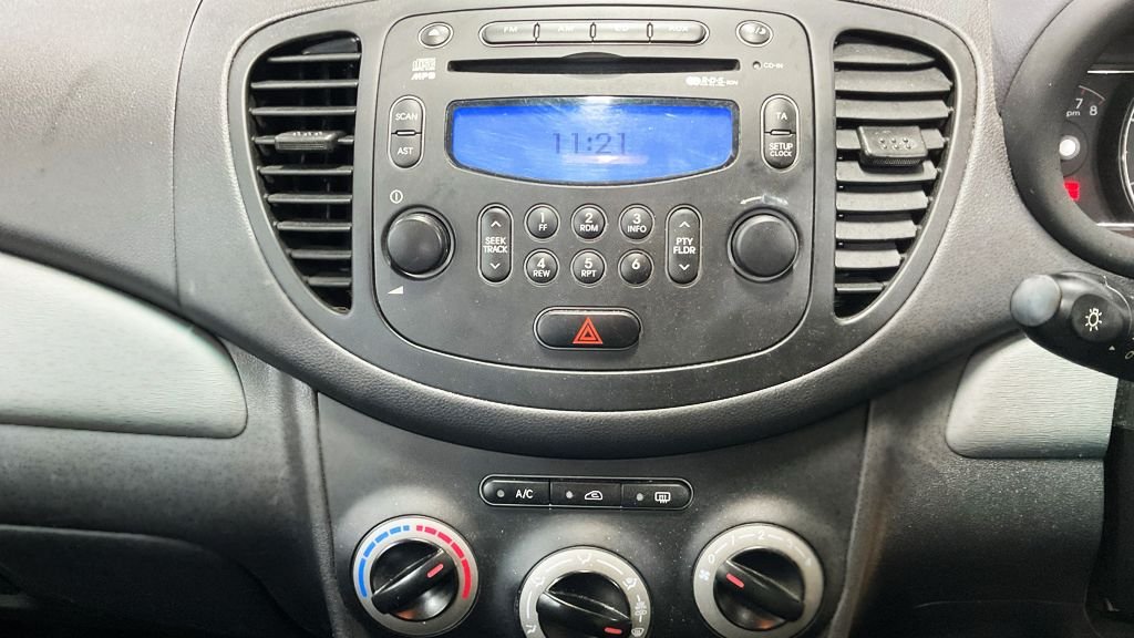 Used Hyundai i10 2013 for sale - 76642721: Photo 7