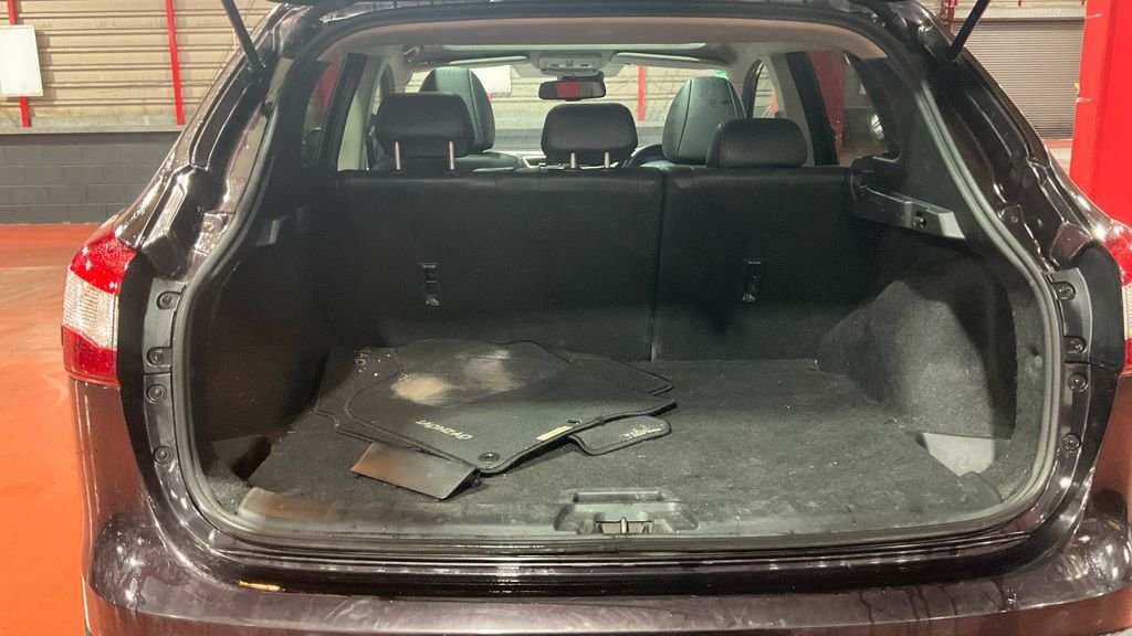 Used Nissan Qashqai 2015 for sale - 77165959: Photo 11