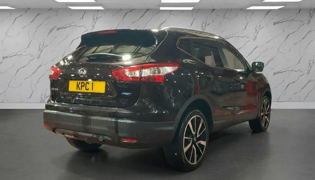 Used Nissan Qashqai 2015 for sale - 77165959: Photo 4