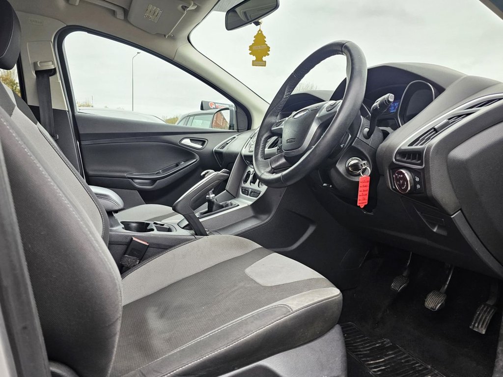 Used Ford Focus 2011 for sale - 76386380: Photo 29