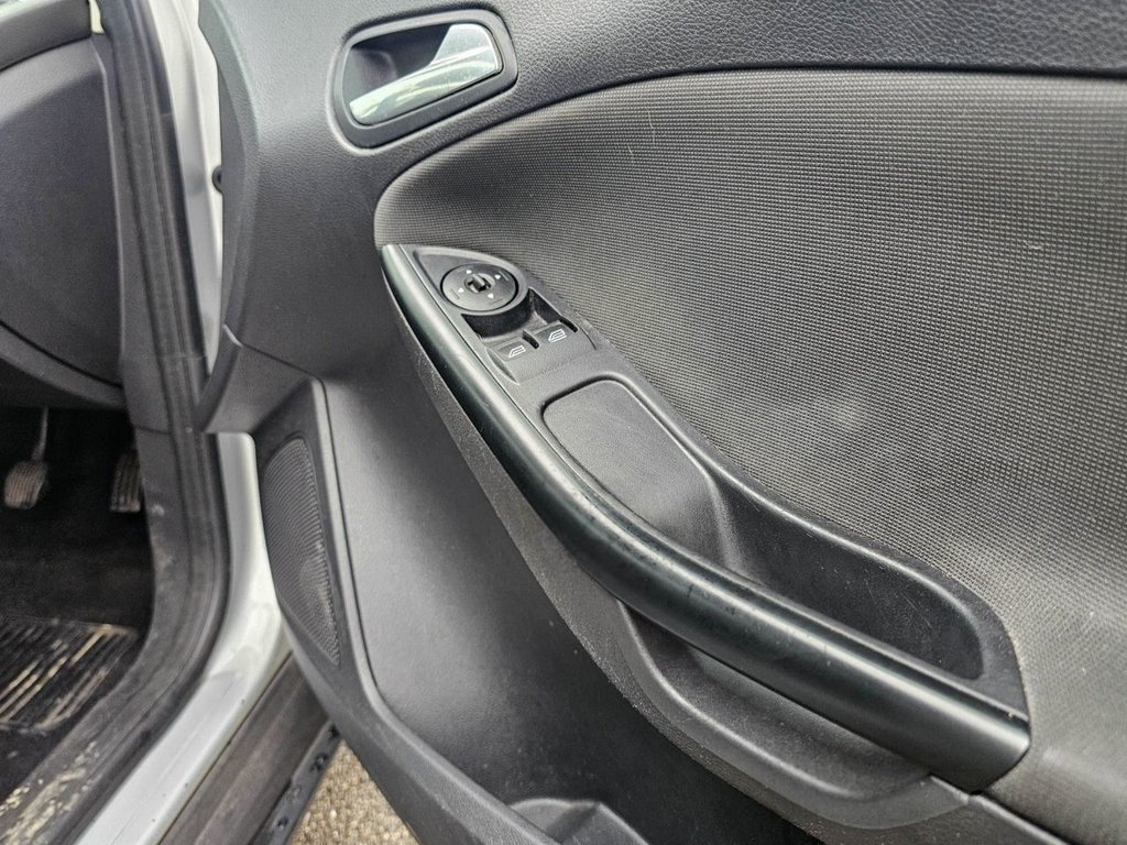 Used Ford Focus 2011 for sale - 76386380: Photo 30