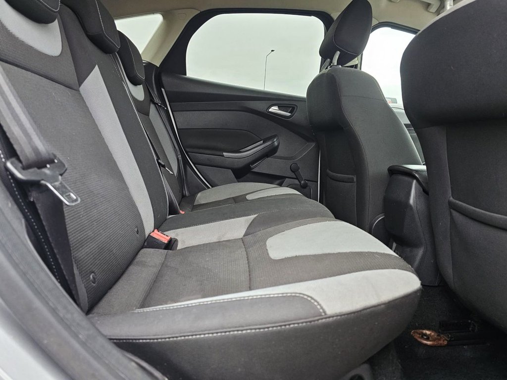 Used Ford Focus 2011 for sale - 76386380: Photo 32