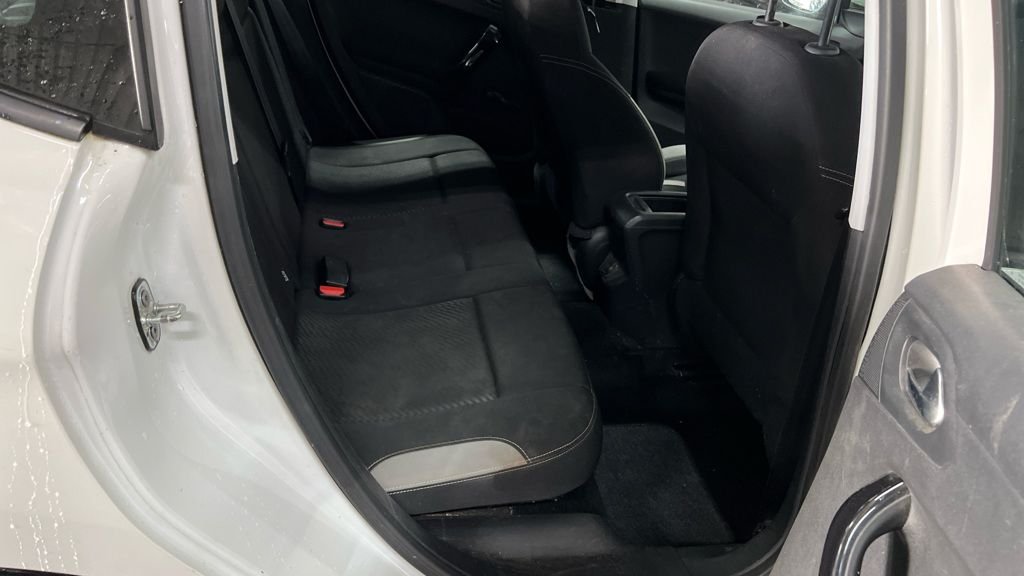 Used Peugeot 2008 2014 for sale - 76396016: Photo 10