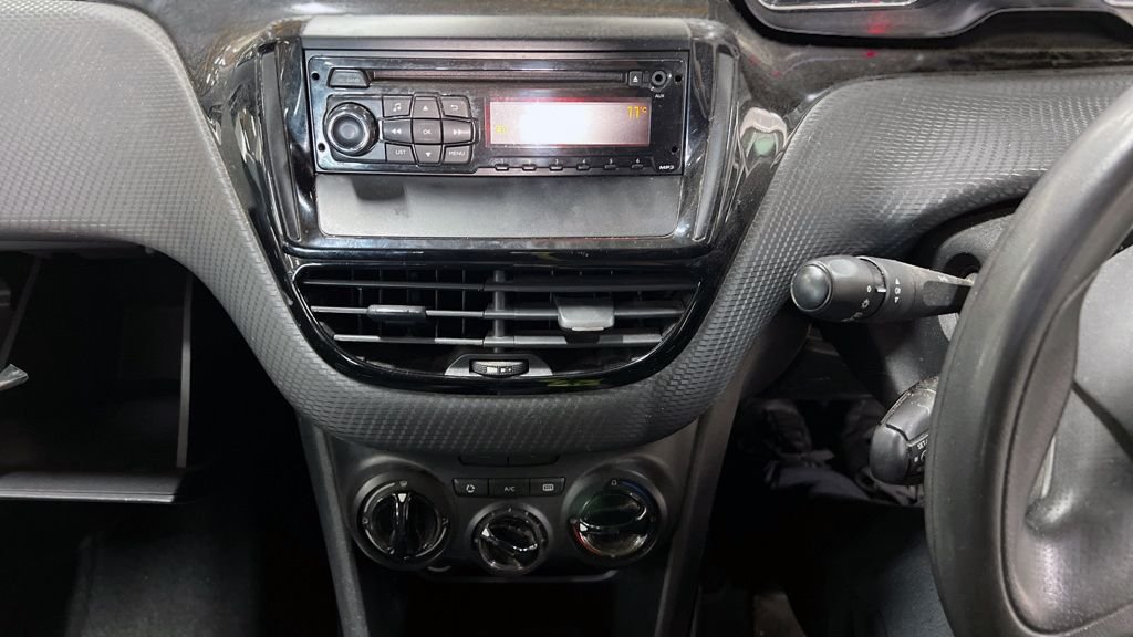 Used Peugeot 2008 2014 for sale - 76396016: Photo 7