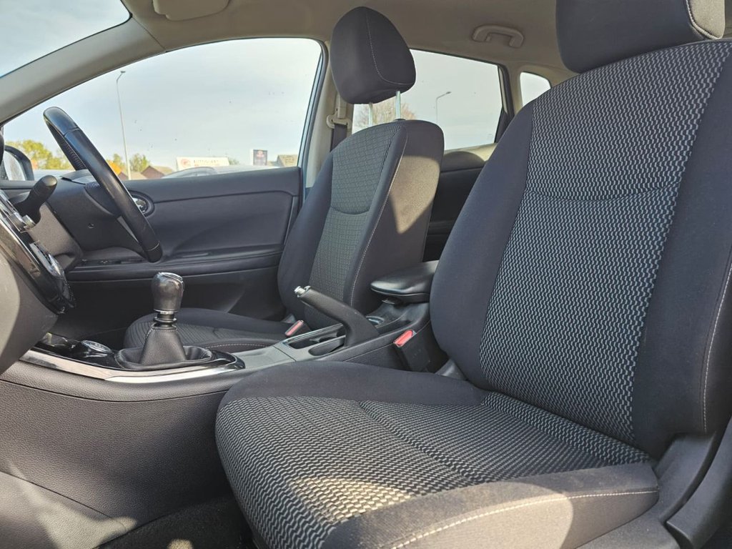 Used Nissan Pulsar 2015 for sale - 76385844: Photo 15