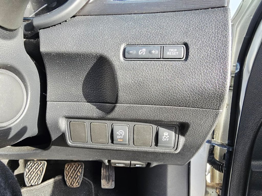 Used Nissan Pulsar 2015 for sale - 76385844: Photo 23