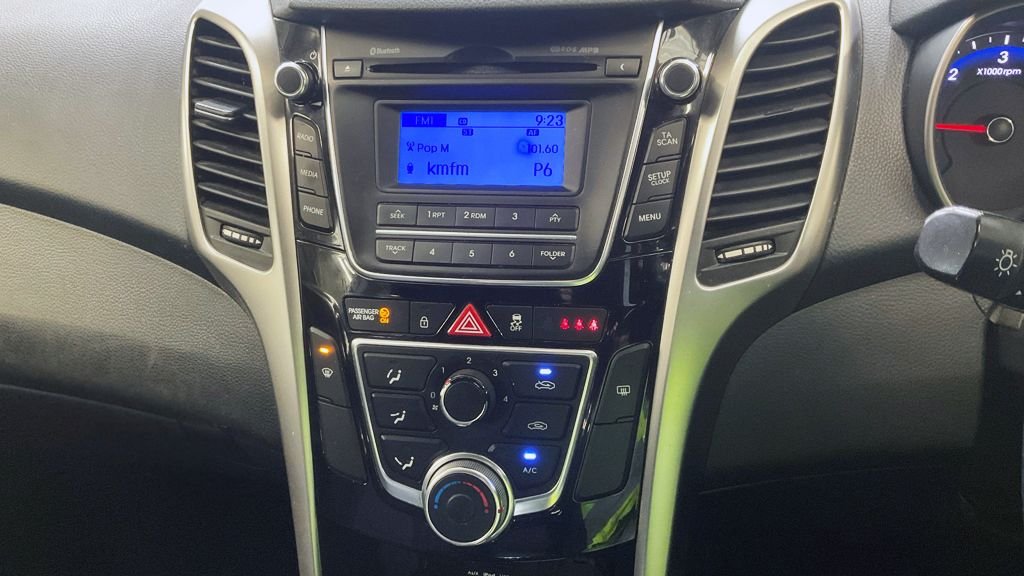 Used Hyundai i30 2013 for sale - 77558165: Photo 7