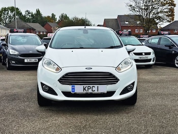 Used Ford Fiesta 2017 for sale - 76185230: Photo 3