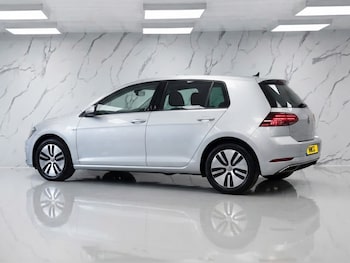 Used Volkswagen Golf 2019 for sale - 79210127: Photo