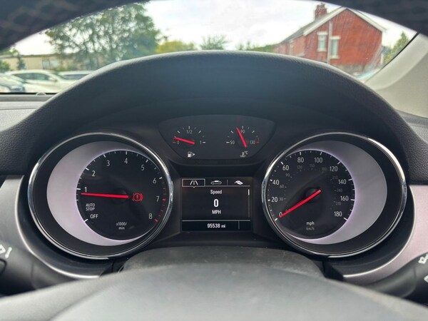 Used Vauxhall Astra 2018 for sale - 75542766: Photo 16