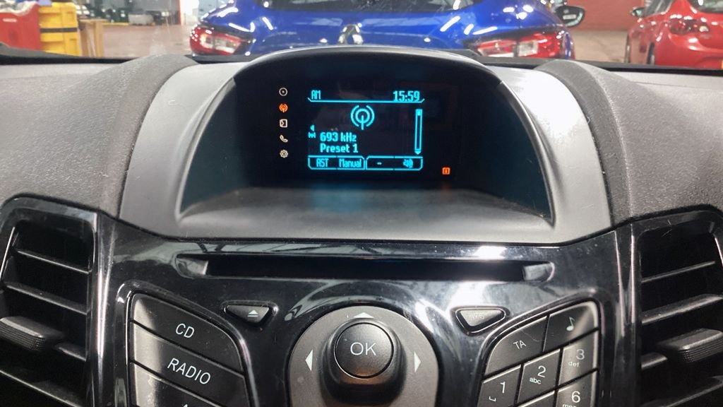 Used Ford Fiesta 2014 for sale - 76386456: Photo 7