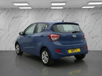 Used Hyundai i10 2015 for sale - 77372924: Photo