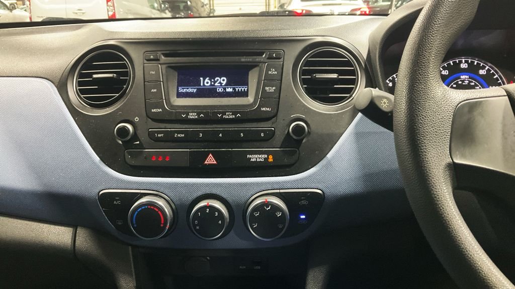 Used Hyundai i10 2015 for sale - 77372924: Photo 7