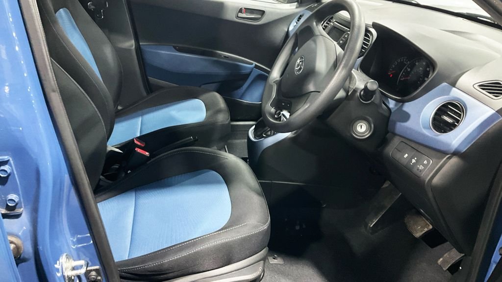 Used Hyundai i10 2015 for sale - 77372924: Photo 9