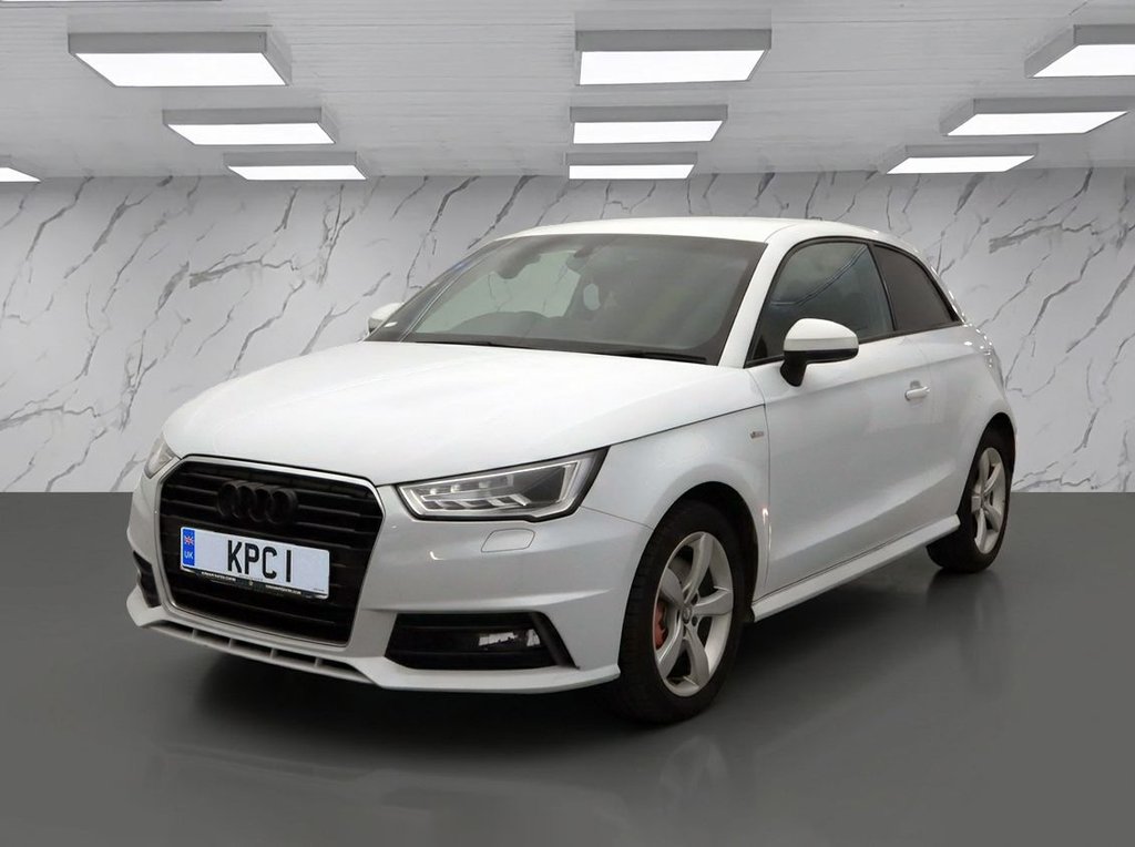 Used Audi A1 2015 for sale - 77356645: Photo 2