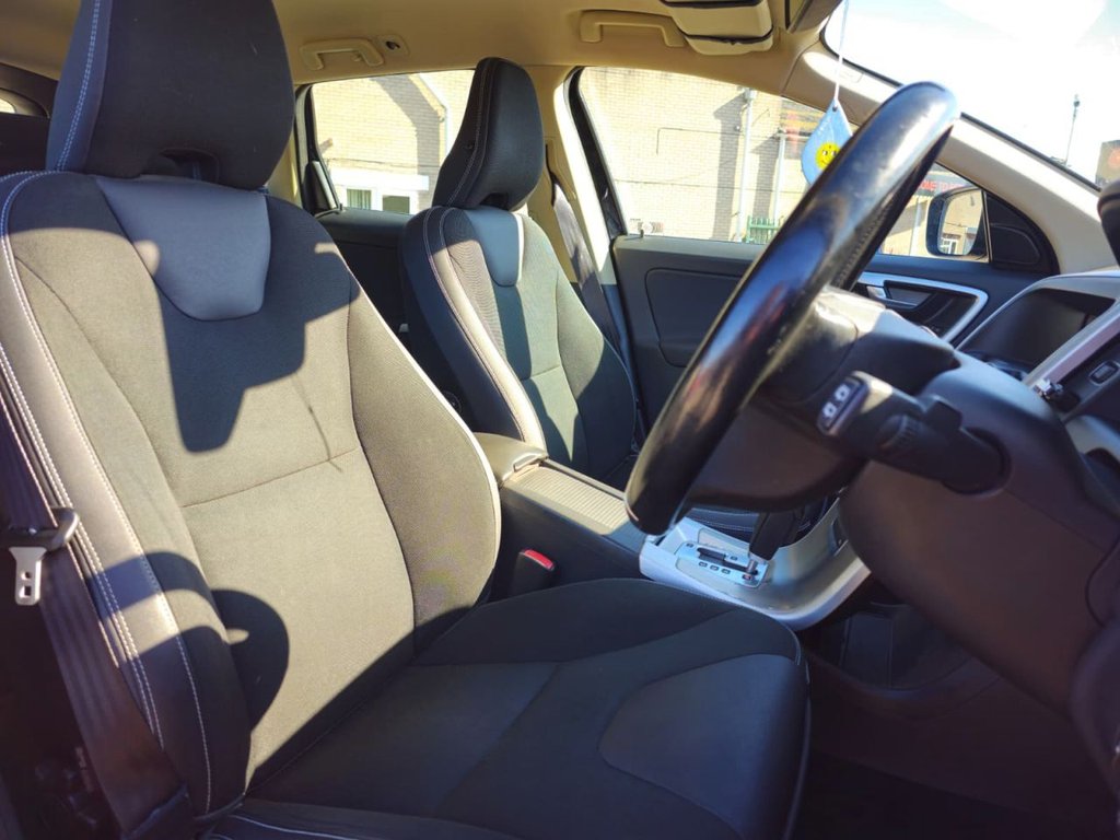 Used Volvo XC60 2011 for sale - 75859831: Photo 28