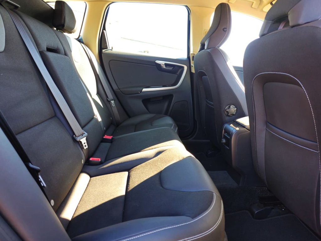 Used Volvo XC60 2011 for sale - 75859831: Photo 36