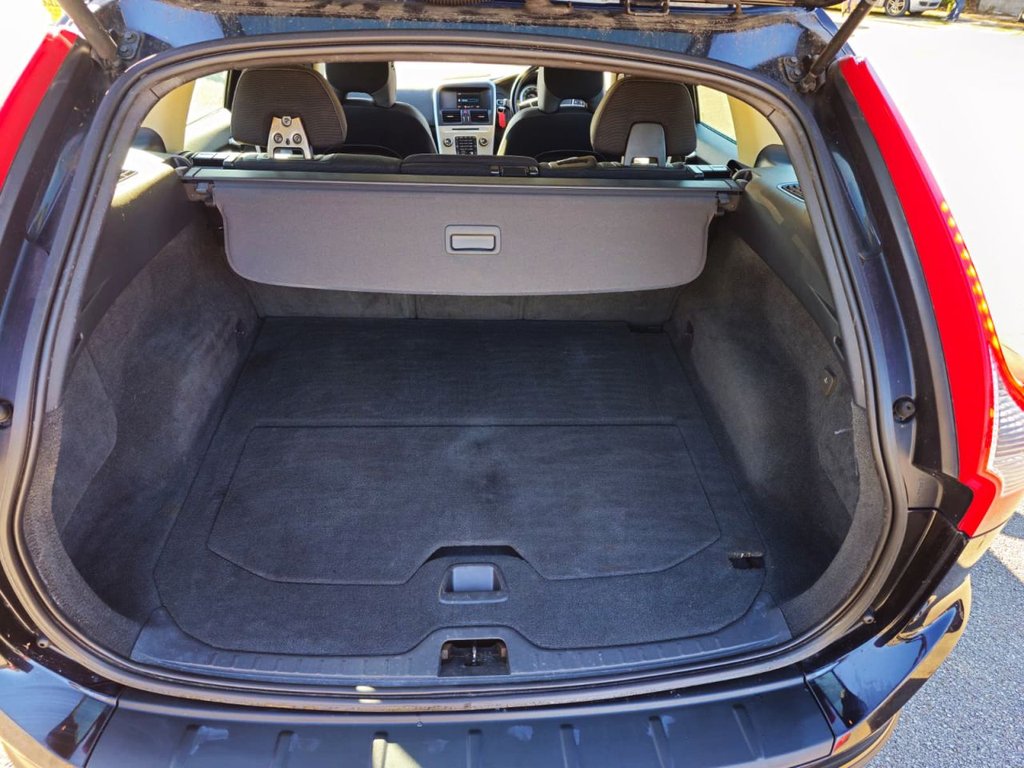 Used Volvo XC60 2011 for sale - 75859831: Photo 44