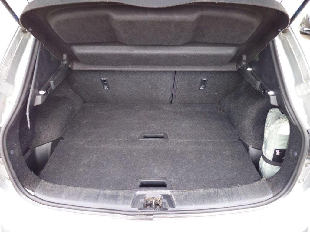 Used Nissan Qashqai 2015 for sale - 76148032: Photo 10