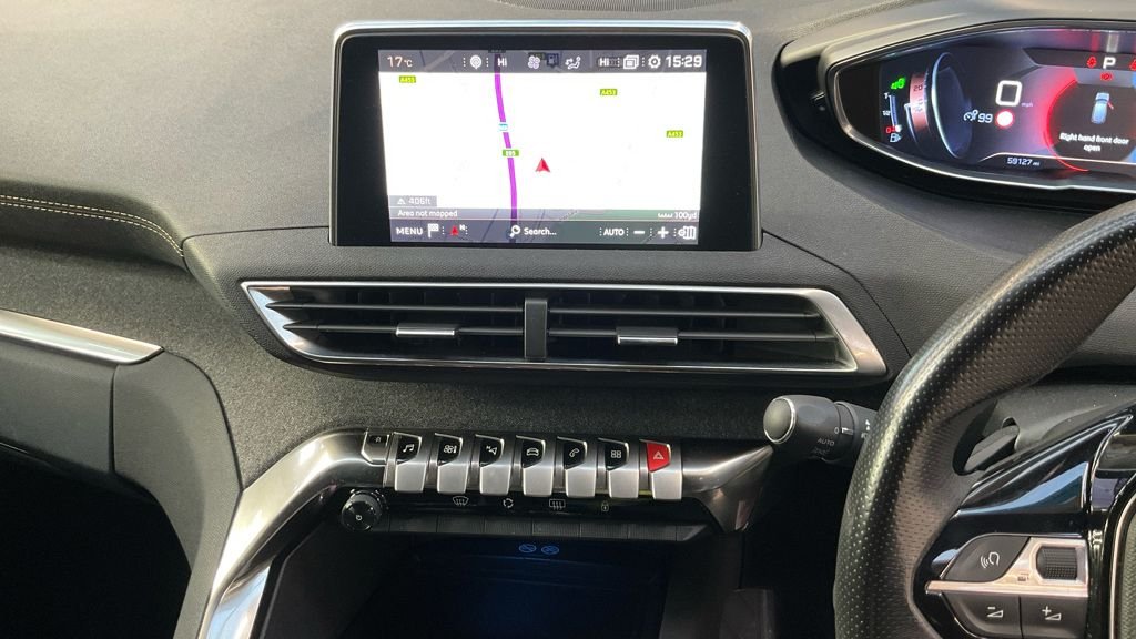 Used Peugeot 3008 2017 for sale - 76703776: Photo 7