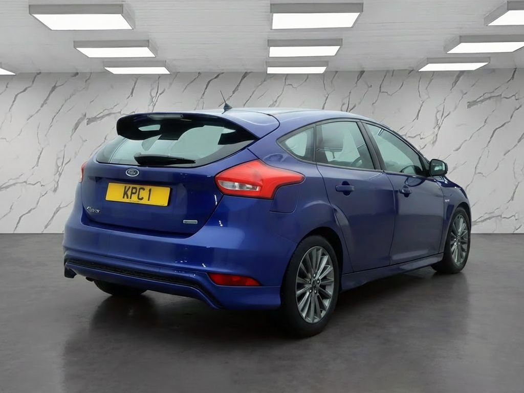 Used Ford Focus 2016 for sale - 77483401: Photo 4