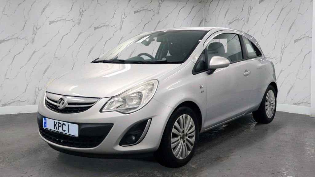 Used Vauxhall Corsa 2011 for sale - 76855167: Photo 2