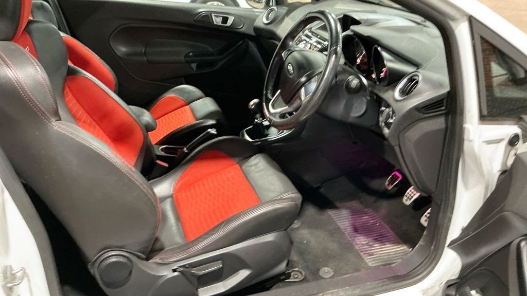 Used Ford Fiesta 2014 for sale - 77560558: Photo 9