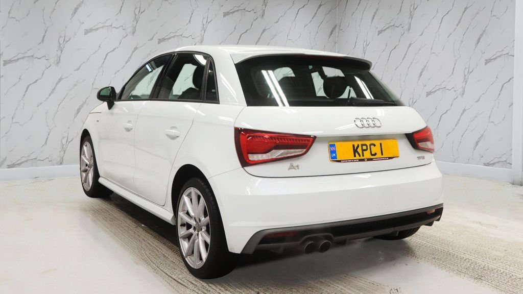 Used Audi A1 2016 for sale - 76501035: Photo 3