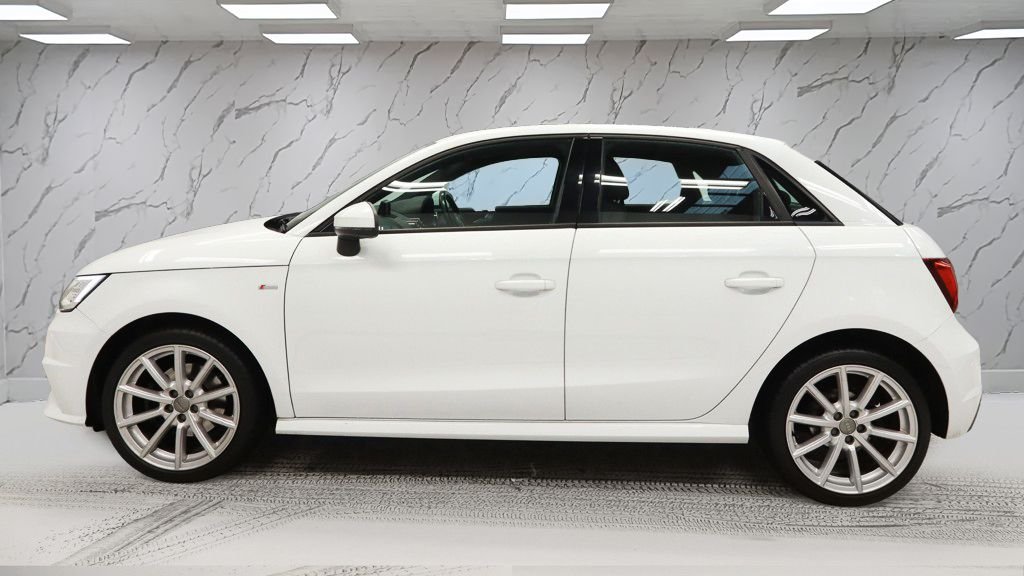 Used Audi A1 2016 for sale - 76501035: Photo 5