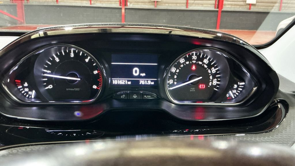 Used Peugeot 2008 2015 for sale - 78002707: Photo 8