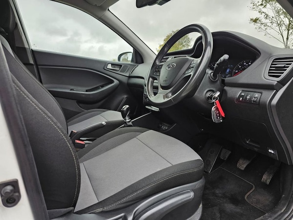 Used Hyundai i20 2018 for sale - 75764806: Photo 27