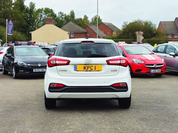 Used Hyundai i20 2018 for sale - 75764806: Photo 8