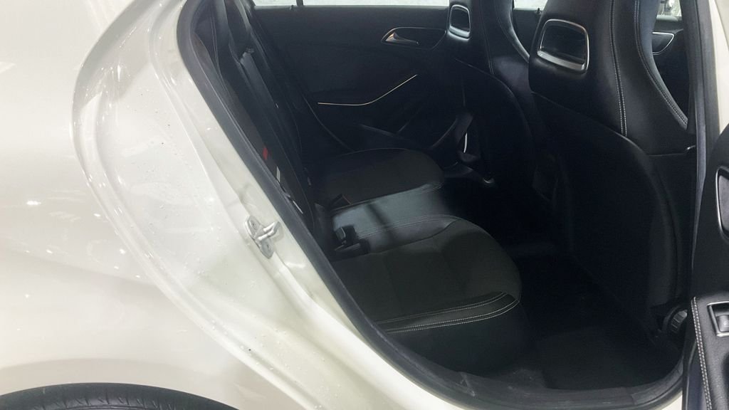 Used Mercedes-Benz A-Class 2015 for sale - 77560528: Photo 10