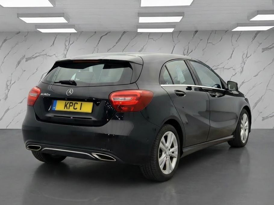 Used Mercedes-Benz A-Class 2015 for sale - 77165936: Photo 4